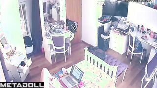She turned on her laptop to play and then decided to masturbate