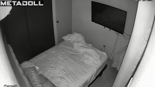 He kindly made her cunnilingus before bed (spy cam)