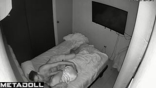 He kindly made her cunnilingus before bed (spy cam)
