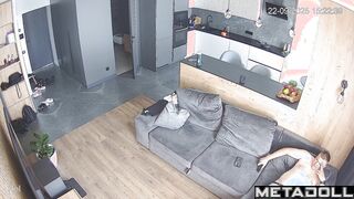 Topless blonde solves serious issues over the phone