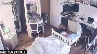 She likes to cum solo - bedroom hidden camera, look
