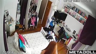 Chubby babe will never guess that she is being watched