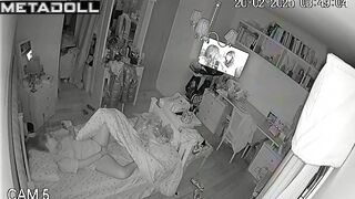 She woke up with a wild desire to masturbate, look