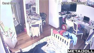 Babe locked herself in her room to have some solo fun
