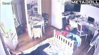 Babe locked herself in her room to have some solo fun