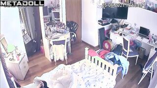 Babe locked herself in her room to have some solo fun