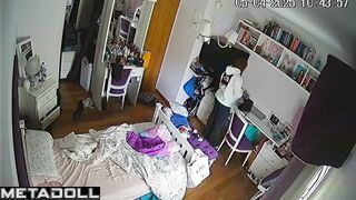 Chubby babe was in a hurry and forgot to make the bed
