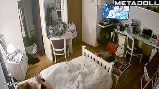 She can't do anything with her hands, solo masturbation