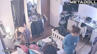 They are not friends but rivals - hidden camera, look