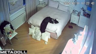 Her body has been seen a lot (bedroom hidden camera)