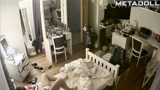 Babe enjoys getting orgasm after orgasm, solo tape