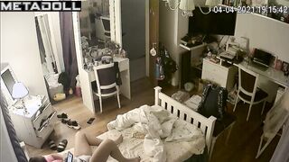 Babe enjoys getting orgasm after orgasm, solo tape
