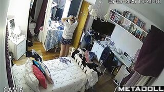 Redhead chubby is watched every minute of her life