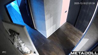Babe is very thin and she likes it (hidden camera)