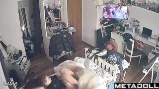 Babe likes that she doesn't need a guy to cum, solo