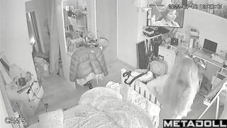 Babe likes that she doesn't need a guy to cum, solo