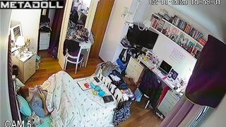 Young babe masturbates every time she has free time
