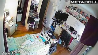 Young babe masturbates every time she has free time