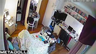 Young babe masturbates every time she has free time