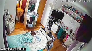 The whole school follows her naked and big ass, oops