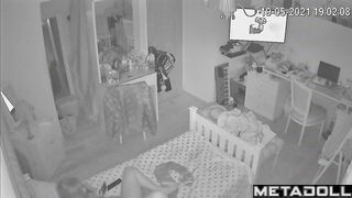 Babe was bored in the evening and decided to play solo