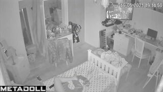 Babe was bored in the evening and decided to play solo