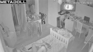 Babe was bored in the evening and decided to play solo