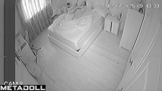 Her life is a daily masturbation, solo home video