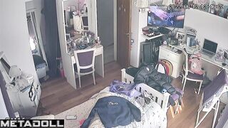 Solo bedroom video - redhead babe dressed her favorite clothes