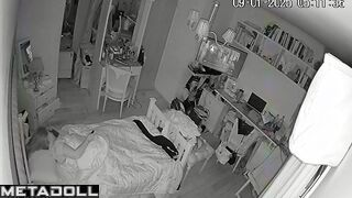 Sensual masturbation in the middle of the night (hot solo)