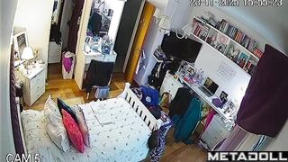 She dressed in complete silence and didn't think about anything