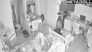 She likes to do nothing on weekends, home solo video