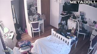 Masturbation instead of playing on the computer (solo)