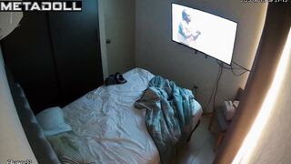 She loves to please his horny body - bedroom video
