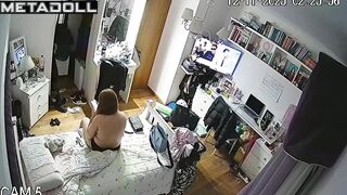 Boyfriend installed a hidden camera in her bedroom