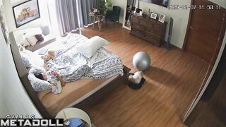 Brunette likes to rub her pussy against a soft pillow