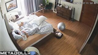 Brunette likes to rub her pussy against a soft pillow