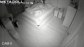 Babe likes to help her orgasm with her fingers, look