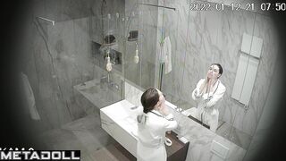 Brunette shaved her legs before husband arrived, look