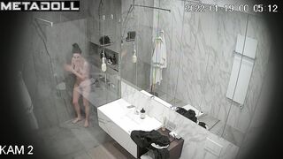Her naked body is amazing and babe knows it / solo video