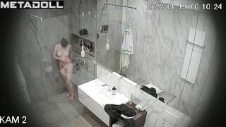 Her naked body is amazing and babe knows it / solo video