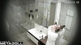 The goal of all strangers is to spy on her sexy body