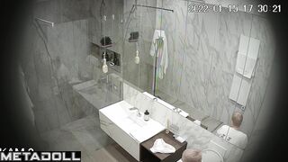 Naked chubby milf relaxing in the bathroom, solo tape