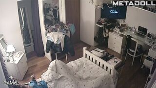Redhead babe cums 5 times a day - solo hidden camera