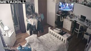 Redhead babe cums 5 times a day - solo hidden camera