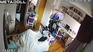 Playing with pussy in closed bedroom is cool and safe