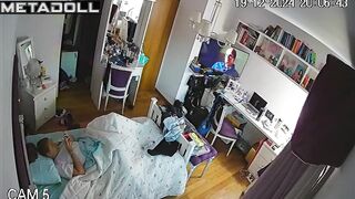 Playing with pussy in closed bedroom is cool and safe