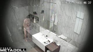 Concealed cameras witnessed all her movements, solo