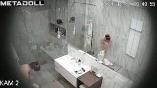 Concealed cameras witnessed all her movements, solo