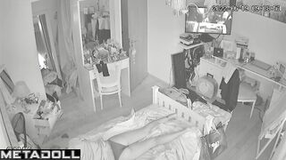 Young lady masturbating in underwear - bedroom cam